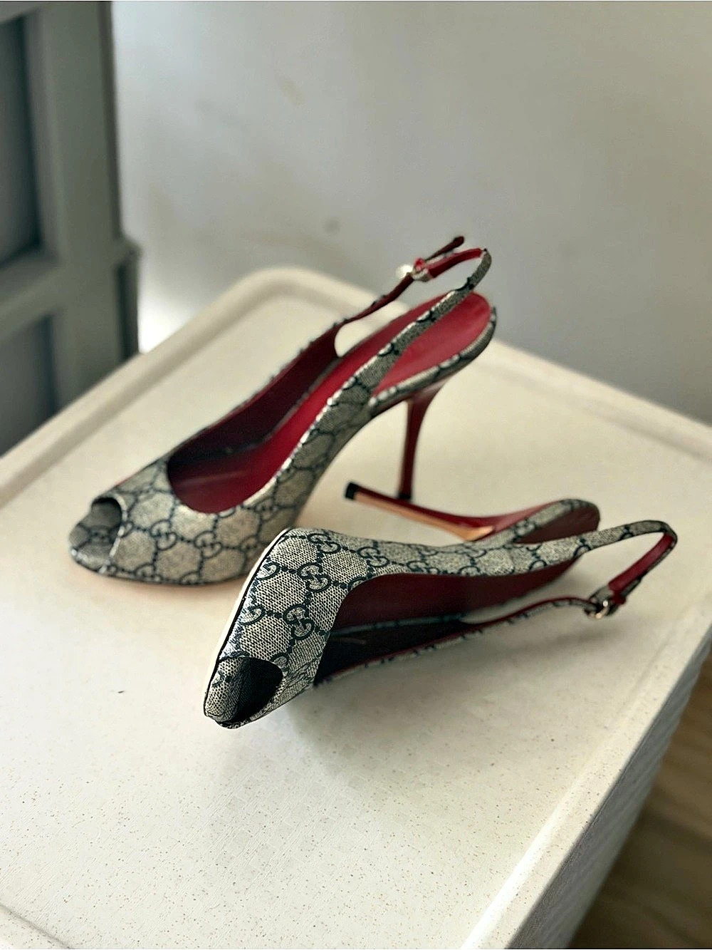 Gucci GG Supreme Rose Tattoo Peep-Toe Slingback Heels in Green & Red - Picture 2 of 5